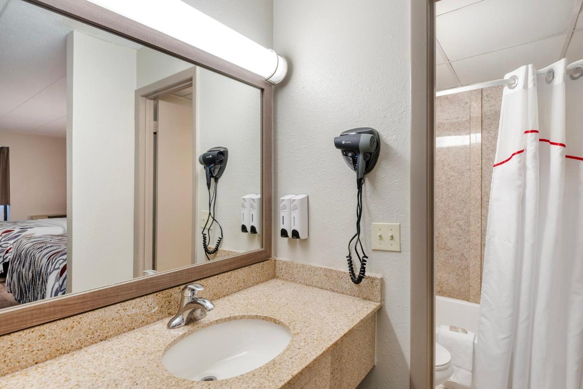 Red Roof Inn Doswell - Kings Dominion Екстер'єр фото